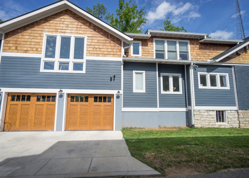 Detached garage and carriage house built in Nashville